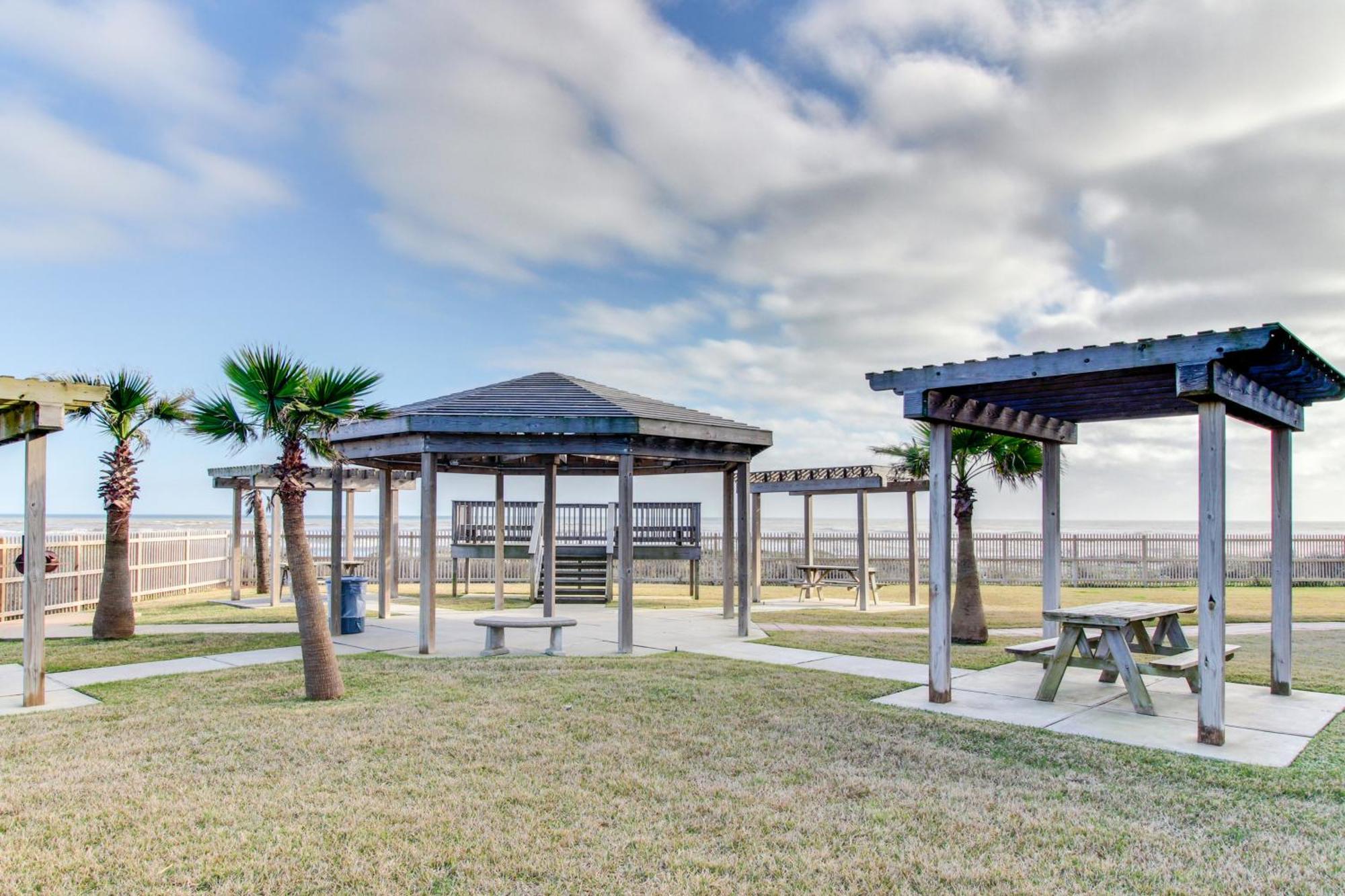 Seascape Condos Galveston Exterior photo