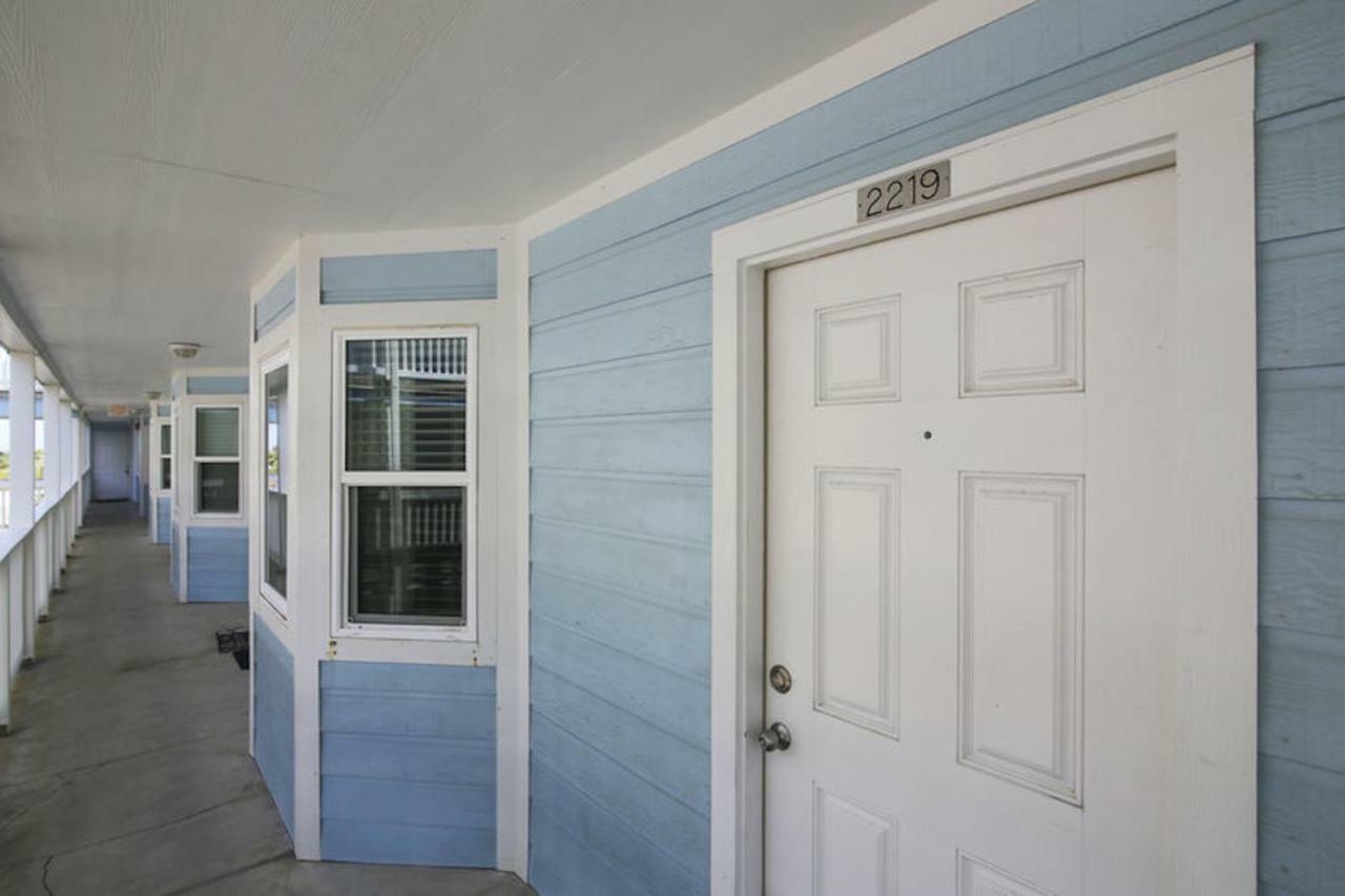 Seascape Condos Galveston Room photo